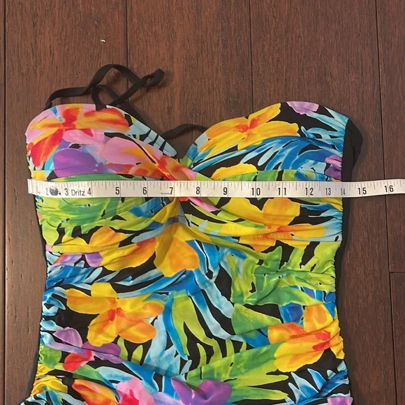 La blanca floral print one-pieces swimsuit - Picture 9 of 11